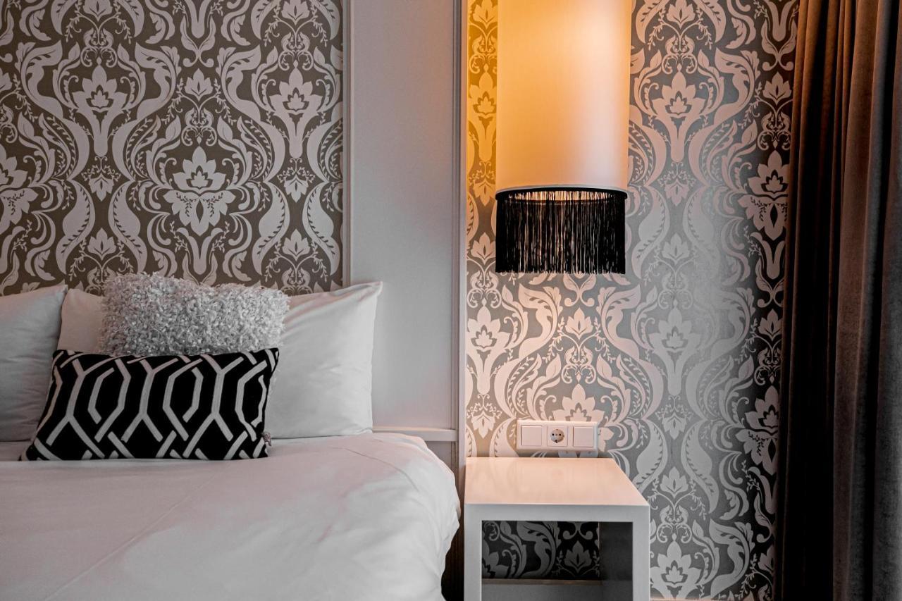 Le Theatre Hotell Maastricht Exteriör bild