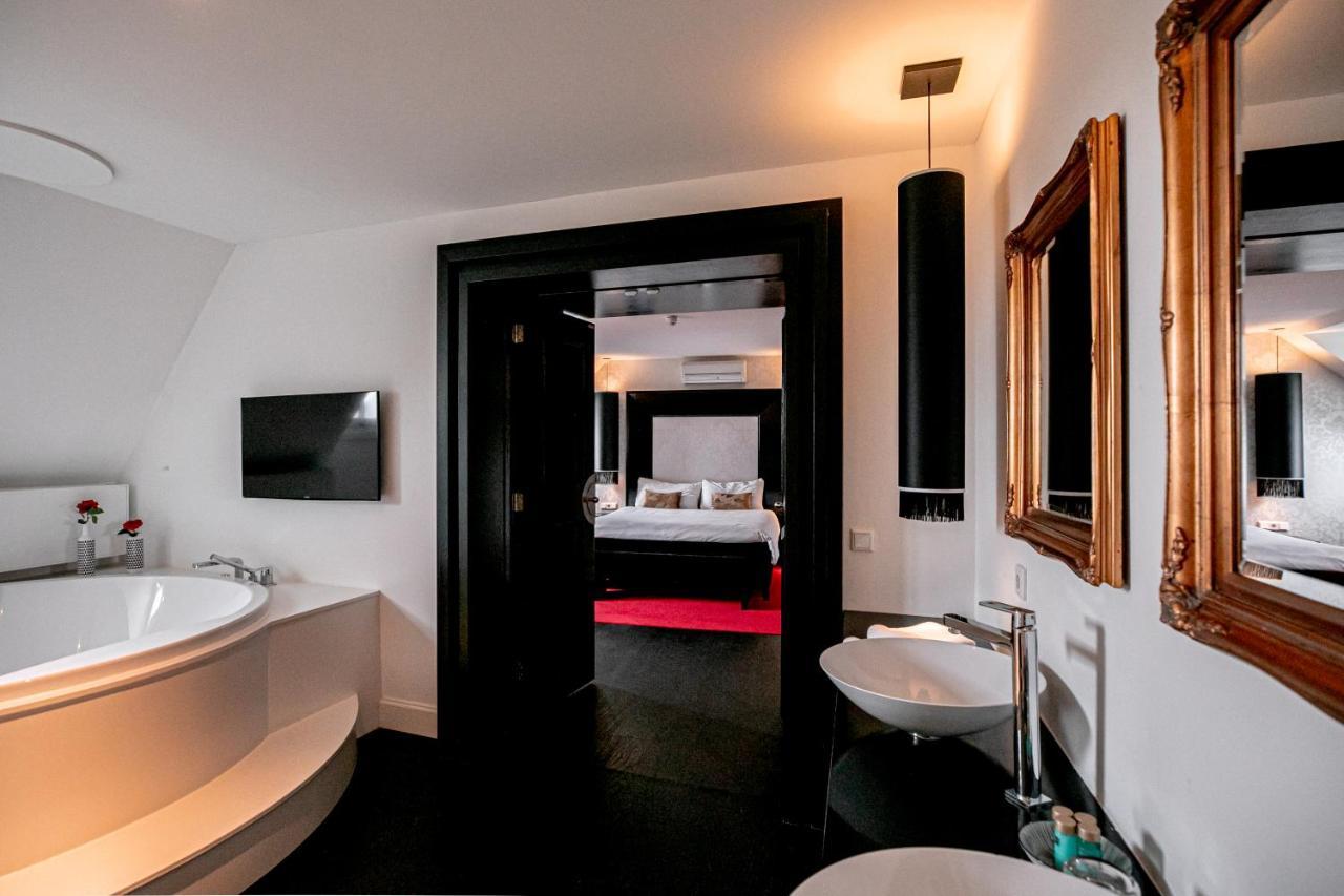 Le Theatre Hotell Maastricht Exteriör bild