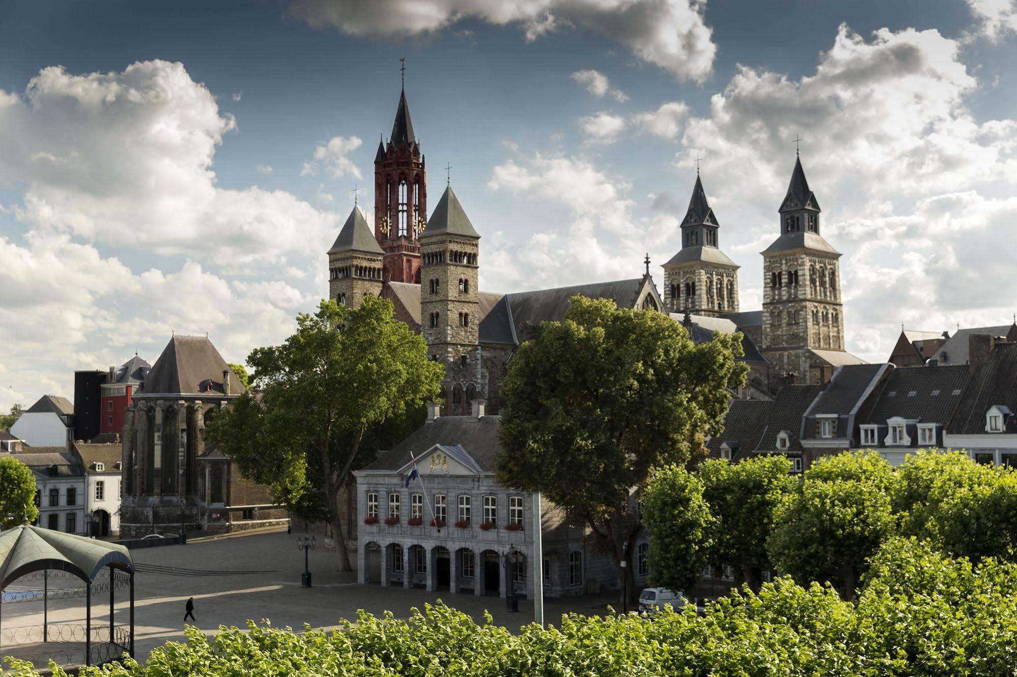 Le Theatre Hotell Maastricht Exteriör bild